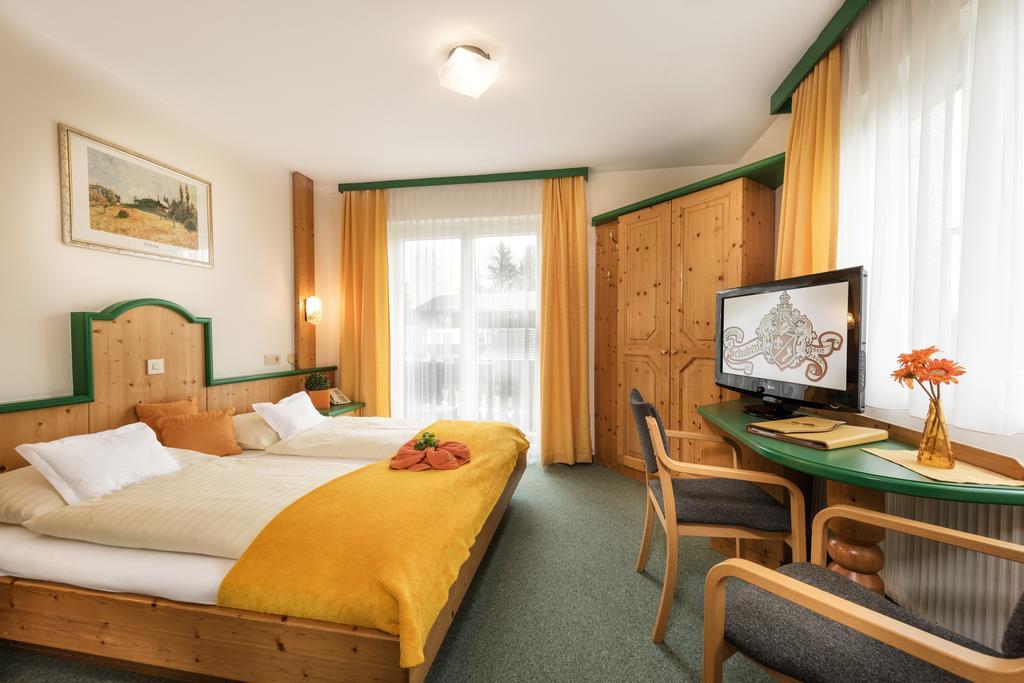 Hotel Lohninger-Schober ザンクト・ゲオルゲン・イム・アッターガウ エクステリア 写真