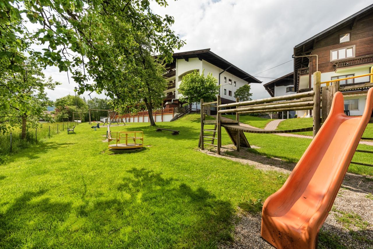 Hotel Lohninger-Schober ザンクト・ゲオルゲン・イム・アッターガウ エクステリア 写真