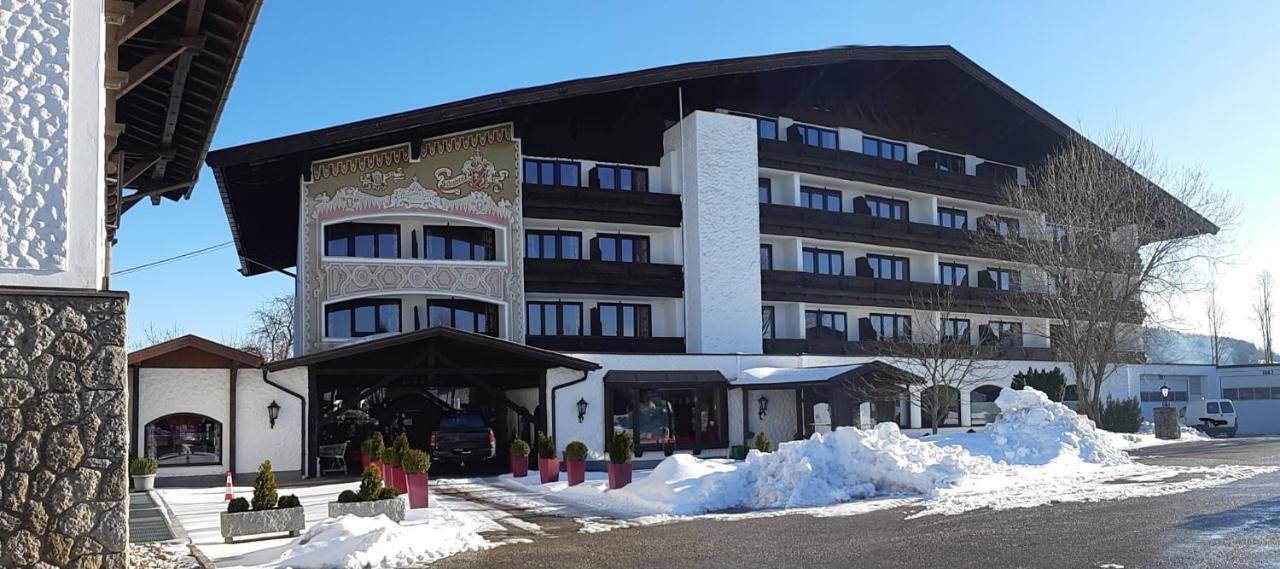 Hotel Lohninger-Schober ザンクト・ゲオルゲン・イム・アッターガウ エクステリア 写真